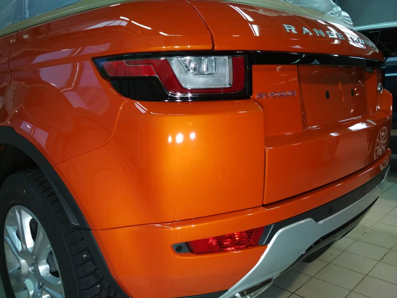 Керамическое покрытие для Renege Rover Evoque Керамическое покрытие для Renege Rover Evoque